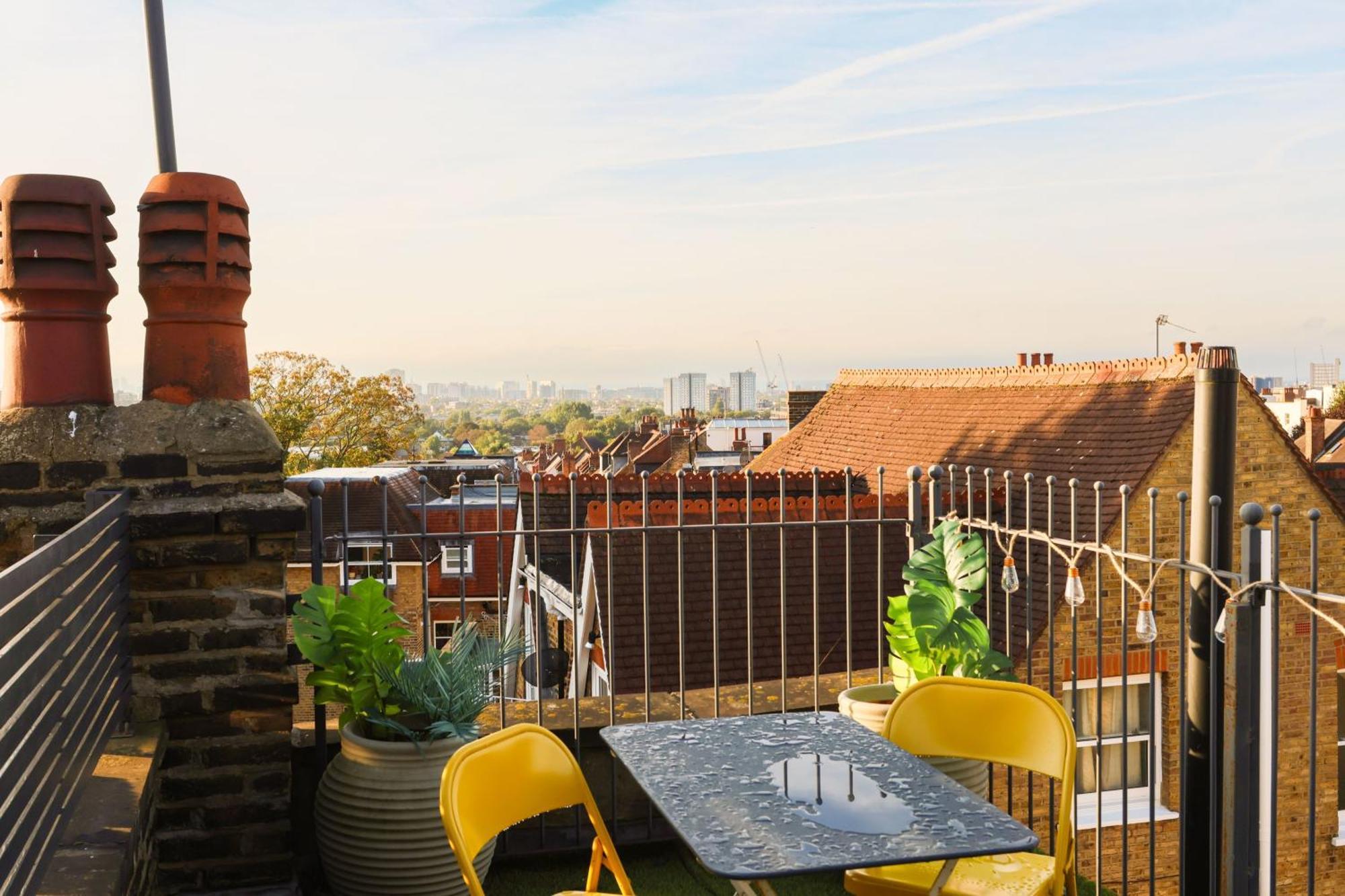 Cosy 1 Bedroom Flat Londra Dış mekan fotoğraf